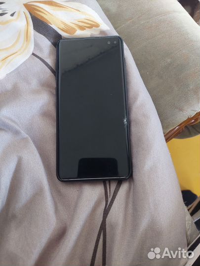 Samsung Galaxy S10+, 6/128 ГБ