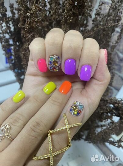 Маникюр, наращивание, педикюр