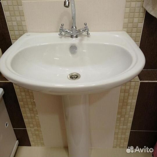 Мастер на час / Выезд на дом / Устранение течи