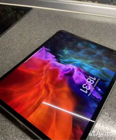 Apple iPad pro 12.9 3 поколение 64 Gb