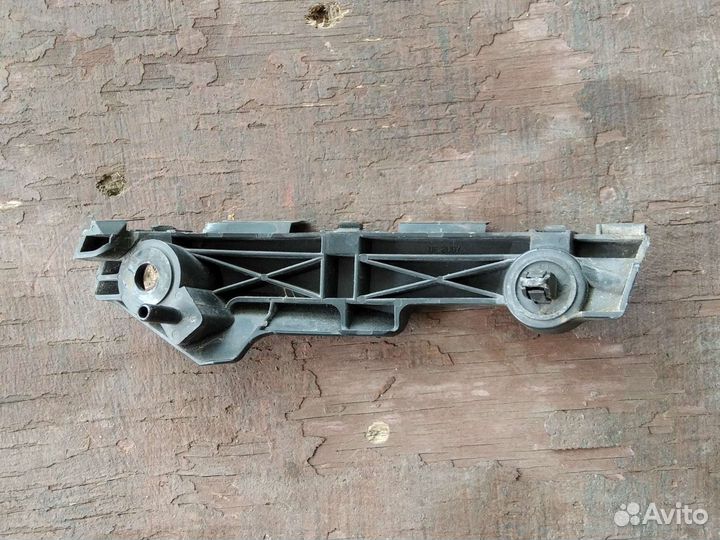 Крепление бампера пп Mazda 6 GH