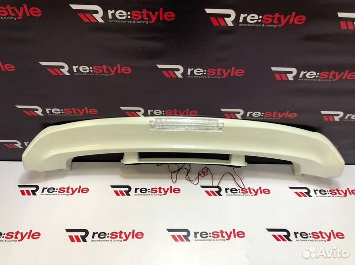 Спойлер Toyota Land Cruiser 100 R892