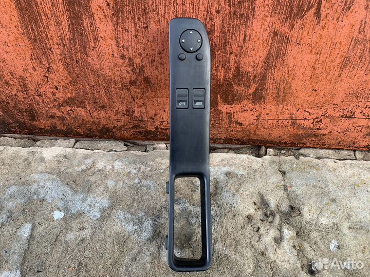 Ручка с кнопками 2эсп Ауди 80 б3/б4