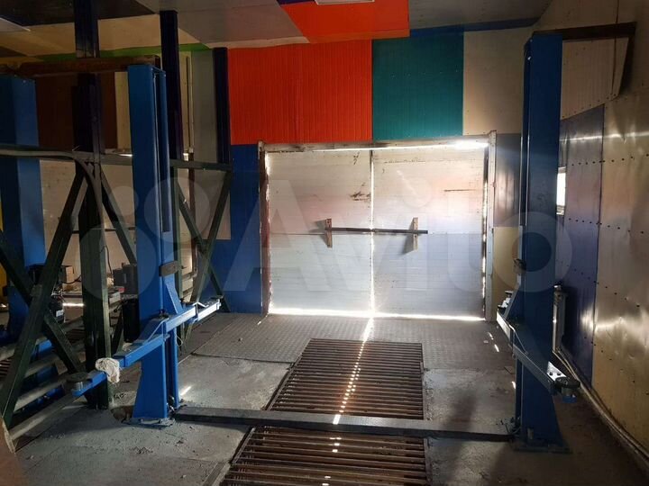 Гараж, > 30 м²