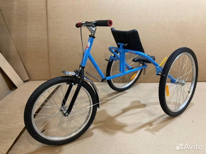 Беговел трехколесный рунион