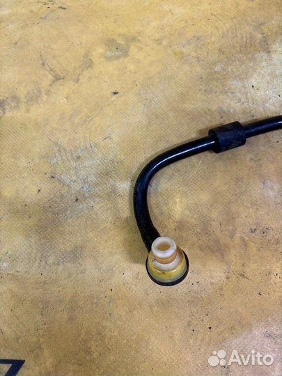 Трубка вакуумного усилителя Mercedes S-Class S220