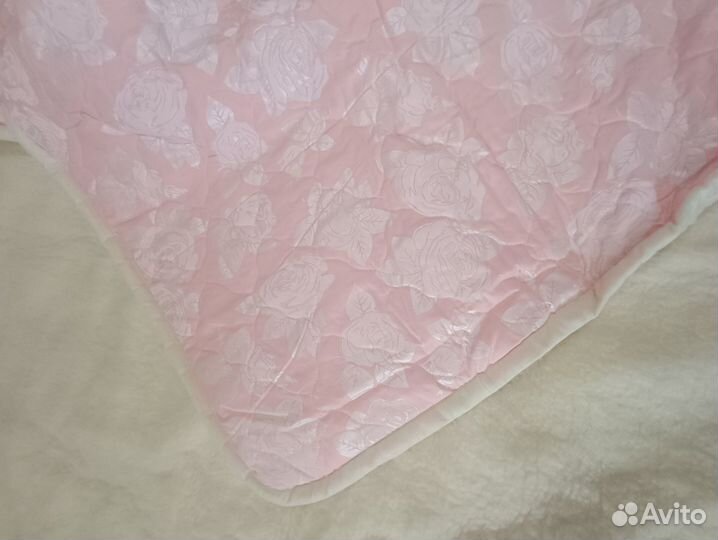 Одеяло из шерсти мериноса (новое)