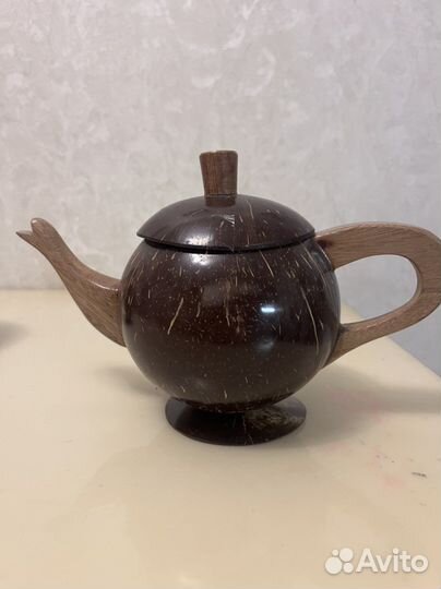 Заварочный чайник и сахарница из кокоса