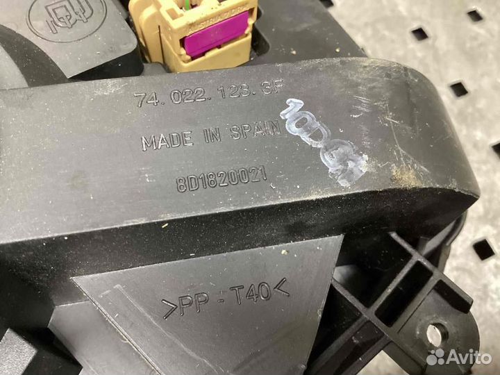 Моторчик печки Volkswagen Passat