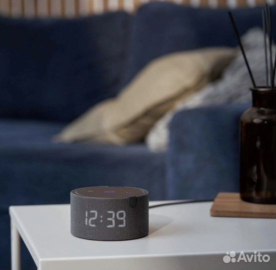 Яндекс Станция Мини с часами и без