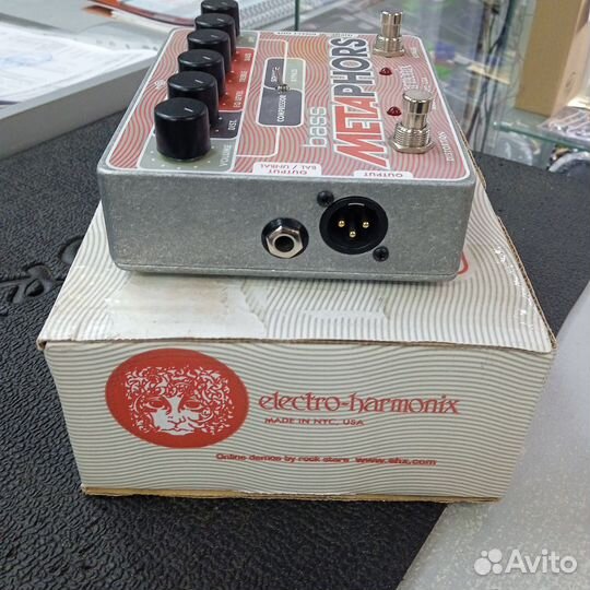 Приамп для бас гитары Electro Harmonix Bass