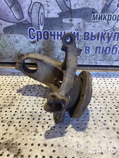 Кулак поворотный передний правый Citroen C3