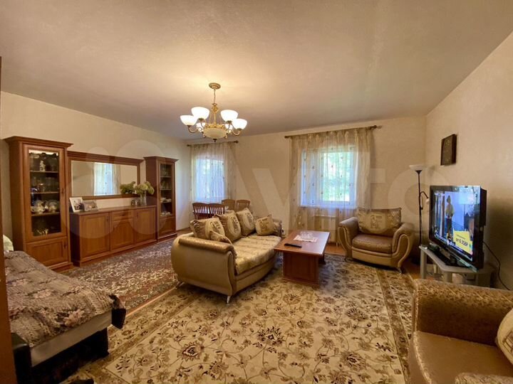 Дом 76 м² на участке 8 сот.