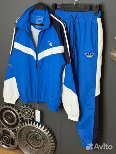 Спортивный костюм мужской Adidas весенний