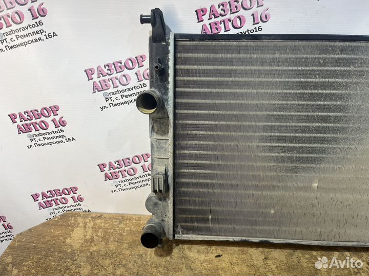 Радиатор охлаждения двигателя Fiat Albea