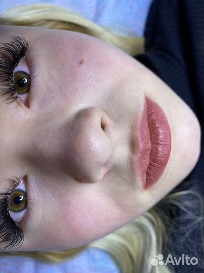 Наращивание ресниц на дому брови