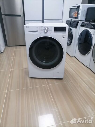Стиральная машинка с сушкой новая LG F2V5NG0W 8 кг