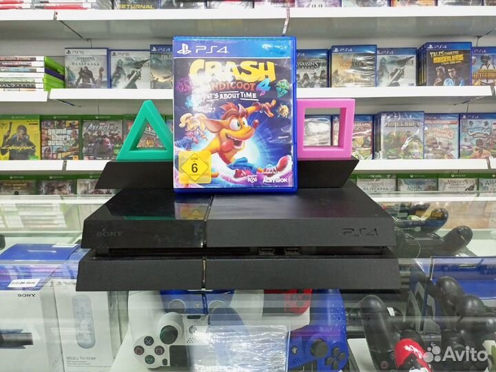 PlayStation 4 + 1 игра