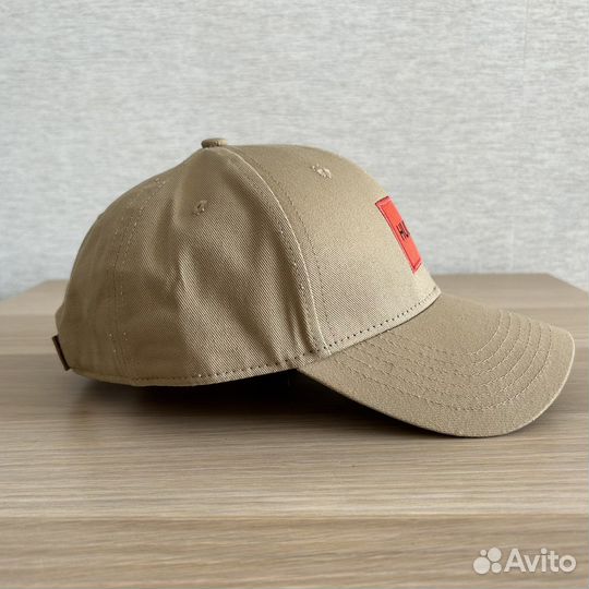 Кепка новая hugo унисекс