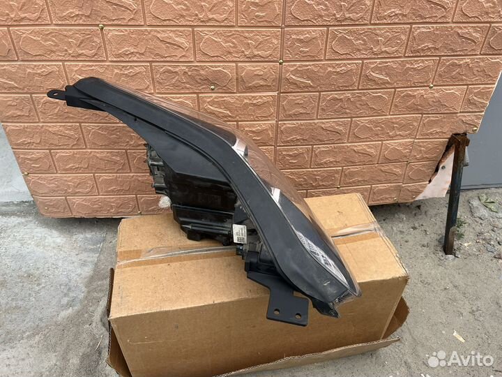 Фара левая Kia Sportage 4 (2016-2021)