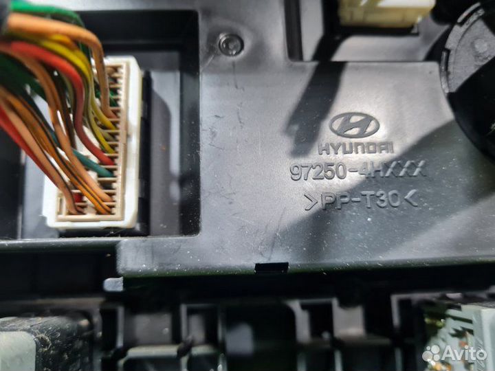 Блок управления климат-контролем Hyundai Grand