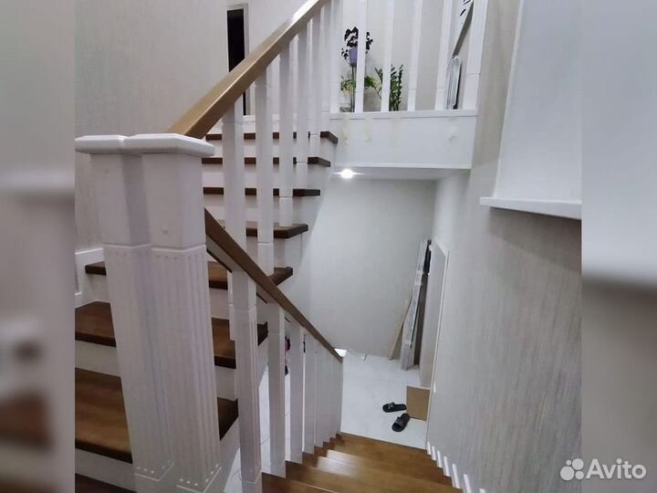 Ступени для лестниц и другие комплектующие К