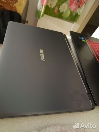 Asus