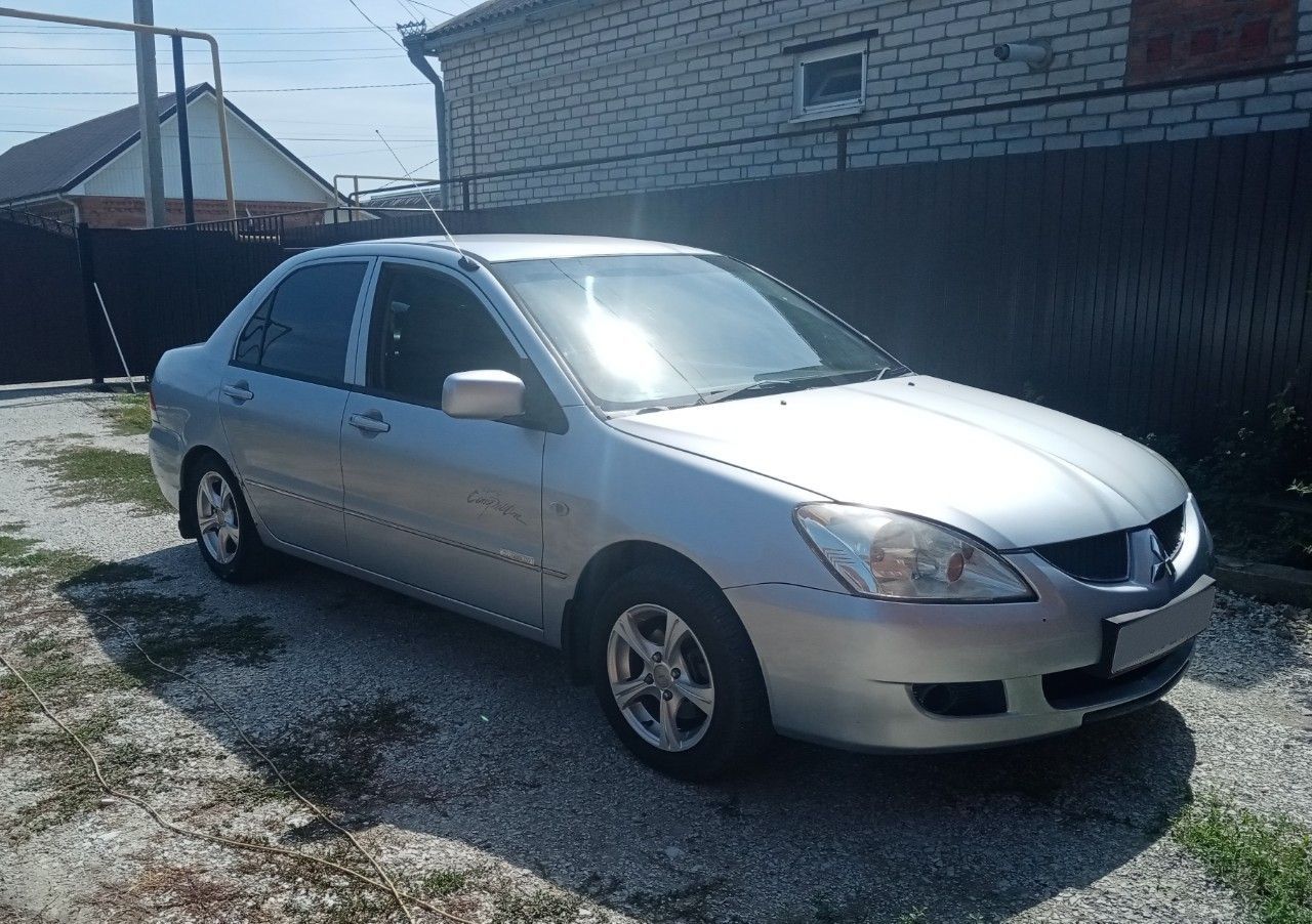 Mitsubishi Lancer: фото владельца