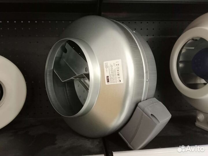 Вентилятор канальный круглый 200 935 куб.м в час