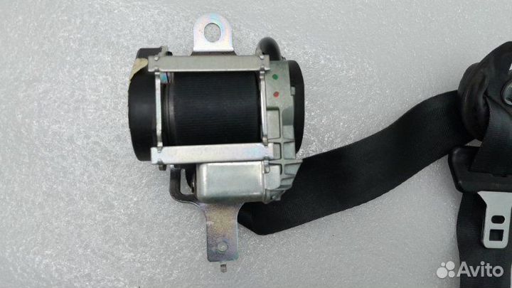 Ремень безопасности передний правый Kia Ceed ED