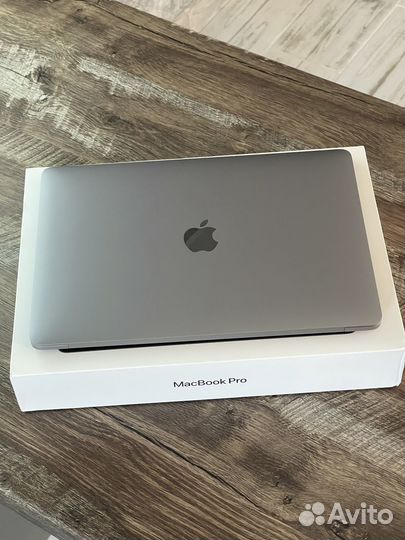 MacBook PRO 13' M2