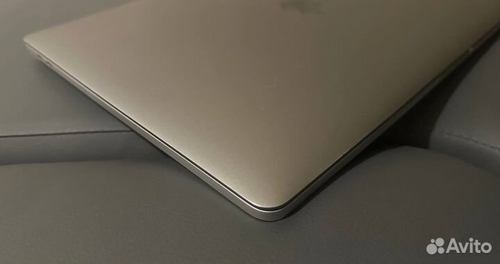 MacBook Pro 15 2019 i9 32GB SSD 512GB