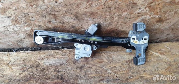 Стеклоподъемник электрический передний левый Opel