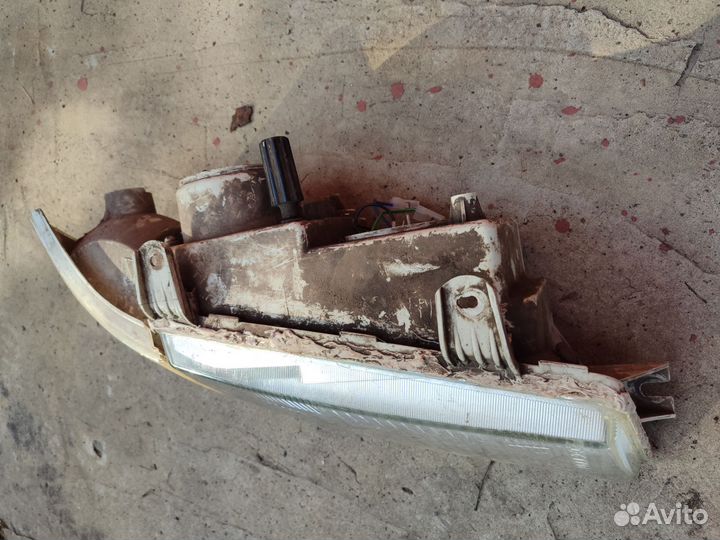 Фара на ваз 2110 передняя