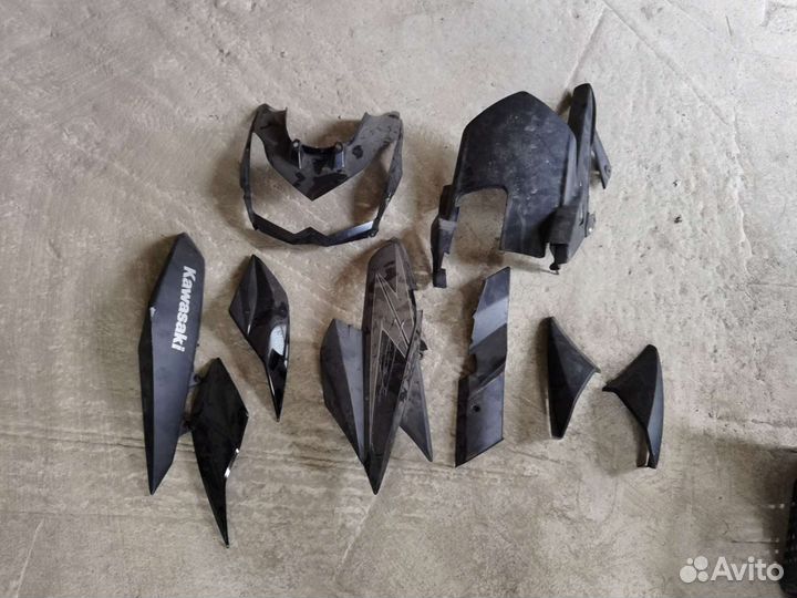 Пластик оригинал kawasaki z1000 2012