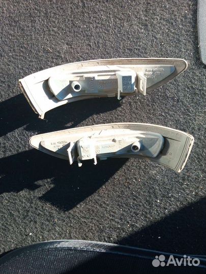 Повторитель поворота в зеркало mercedes