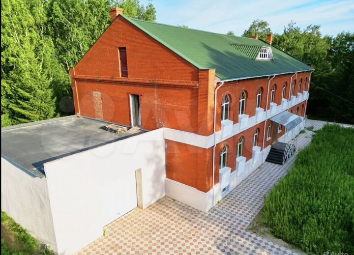 Здание, 581 м²