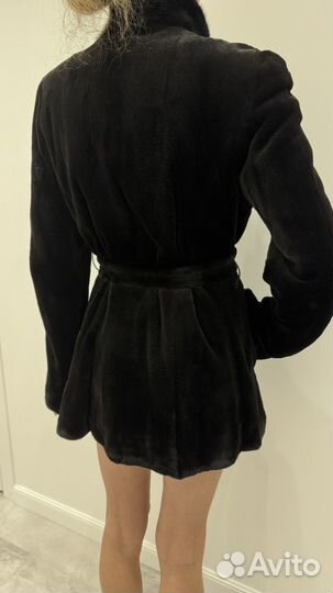 Черная шуба saga furs