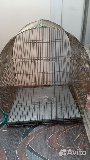 Большая клетка для птиц