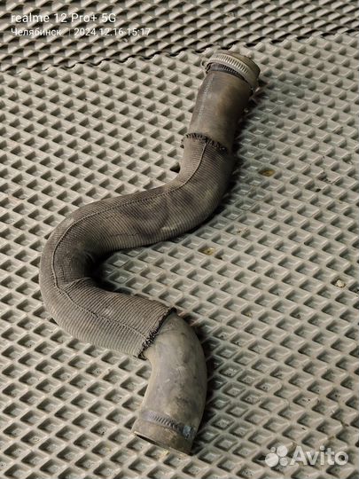 Патрубок радиатора верх Peugeot 308 1.6 б.у