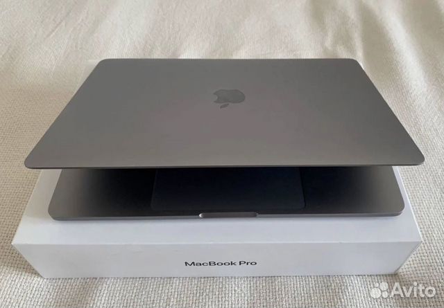 Apple MacBook Pro 13. 2020. Touchbar