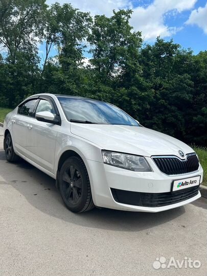 Skoda Octavia 1.6 AT, 2015, 222 000 км