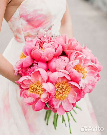 Свадебный букет из пионов