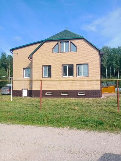 Дом 281 м² на участке 12 сот.