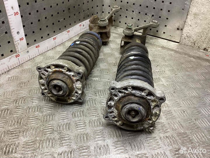 Амортизатор/стойка передняя правая Volkswagen Touareg