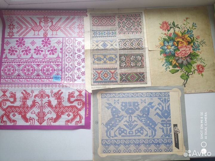 Журналы, пряжа, остатки роскоши для рукоделия