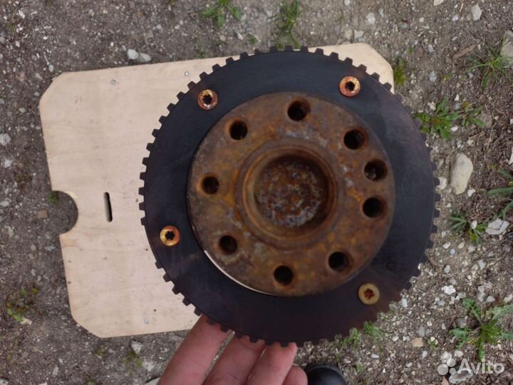 Каленвал с Санта Фе 2,7 л, v 6. Двигатель G6BA