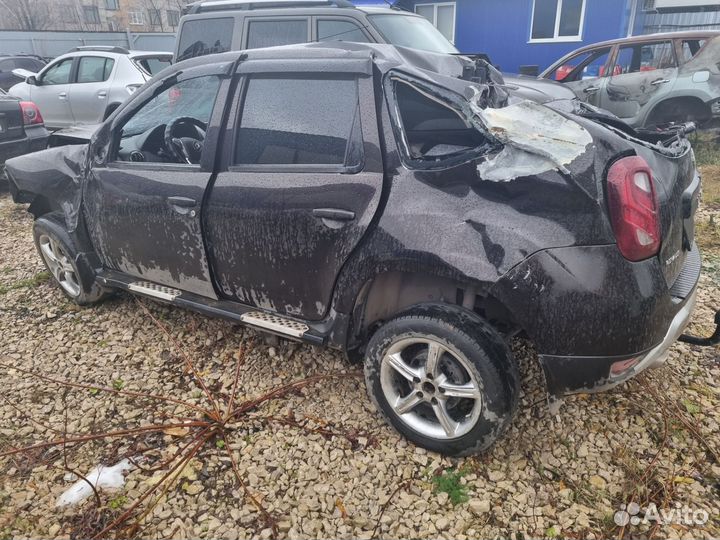 Renault Duster 2.0 МТ, 2019, битый, 44 000 км