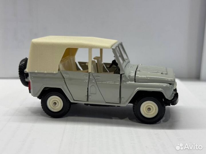 Модель СССР УАЗ 469 А34