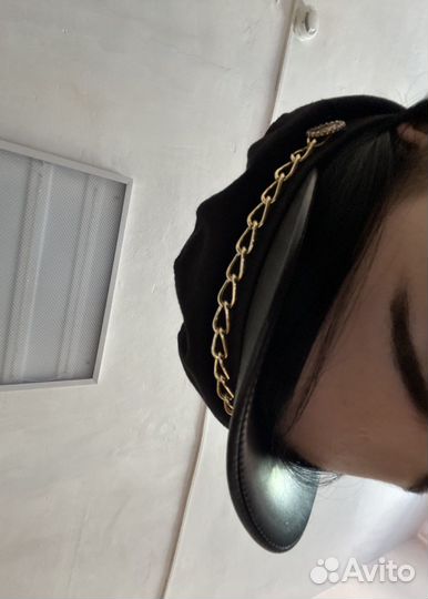 Женский головной убор